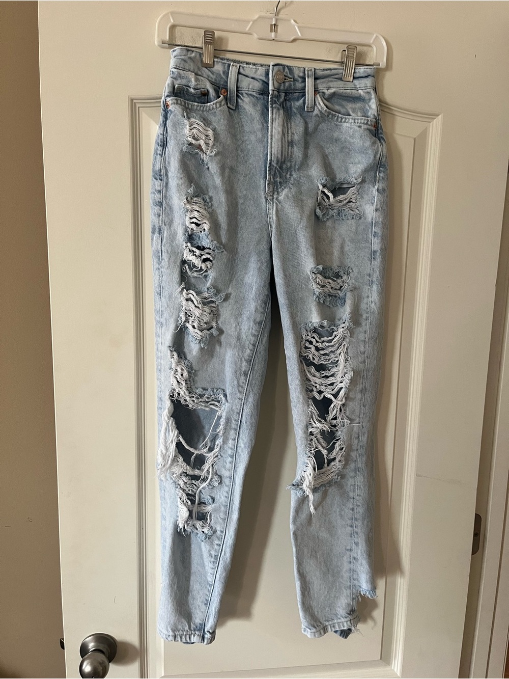 H&M Light Wash Ripped, Distressed Cotton Women's Jeans Size 2